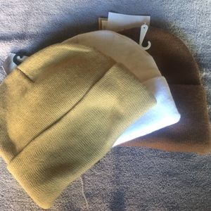 (3) Beenies